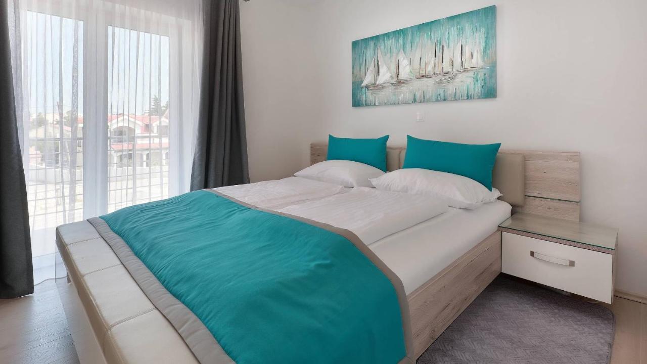 Apartmani "Villa Barbara" โนวาลยา ภายนอก รูปภาพ