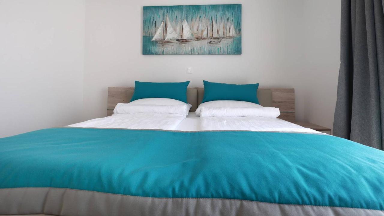 Apartmani "Villa Barbara" โนวาลยา ภายนอก รูปภาพ