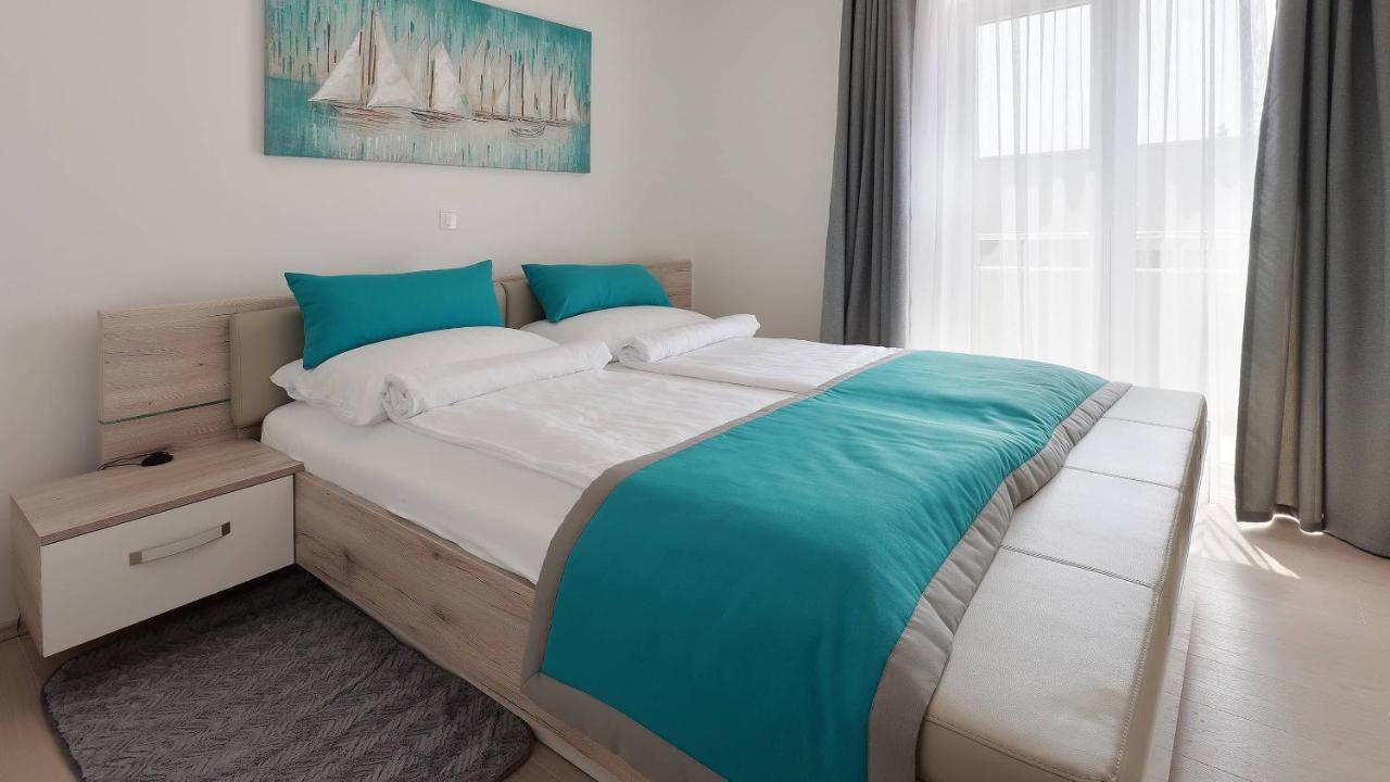 Apartmani "Villa Barbara" โนวาลยา ภายนอก รูปภาพ